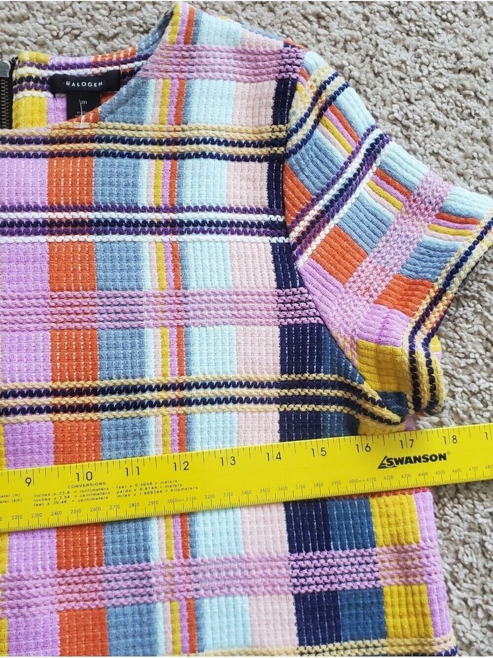 Halogen Multicolor Plaid Knit Short Sleeve Top Women's Size Medium - Picture 6 of 9